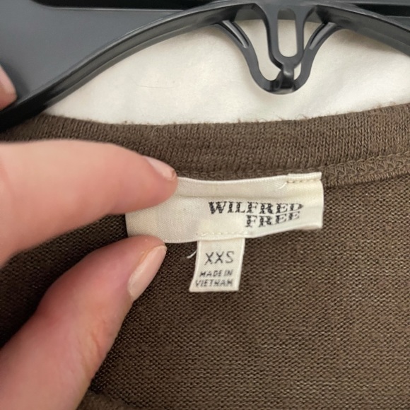 Brown long sleeve loose sweater - Picture 3 of 5